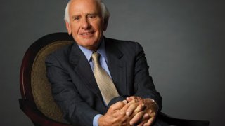 Sống cuộc đời ngoại hạng - Jim Rohn | Trung Notes