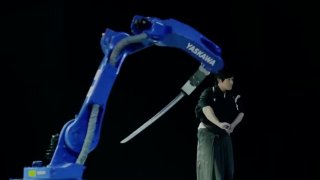 So tài kiếm thuật giữa võ sư Nhật Bản và Robot | Trung Notes
